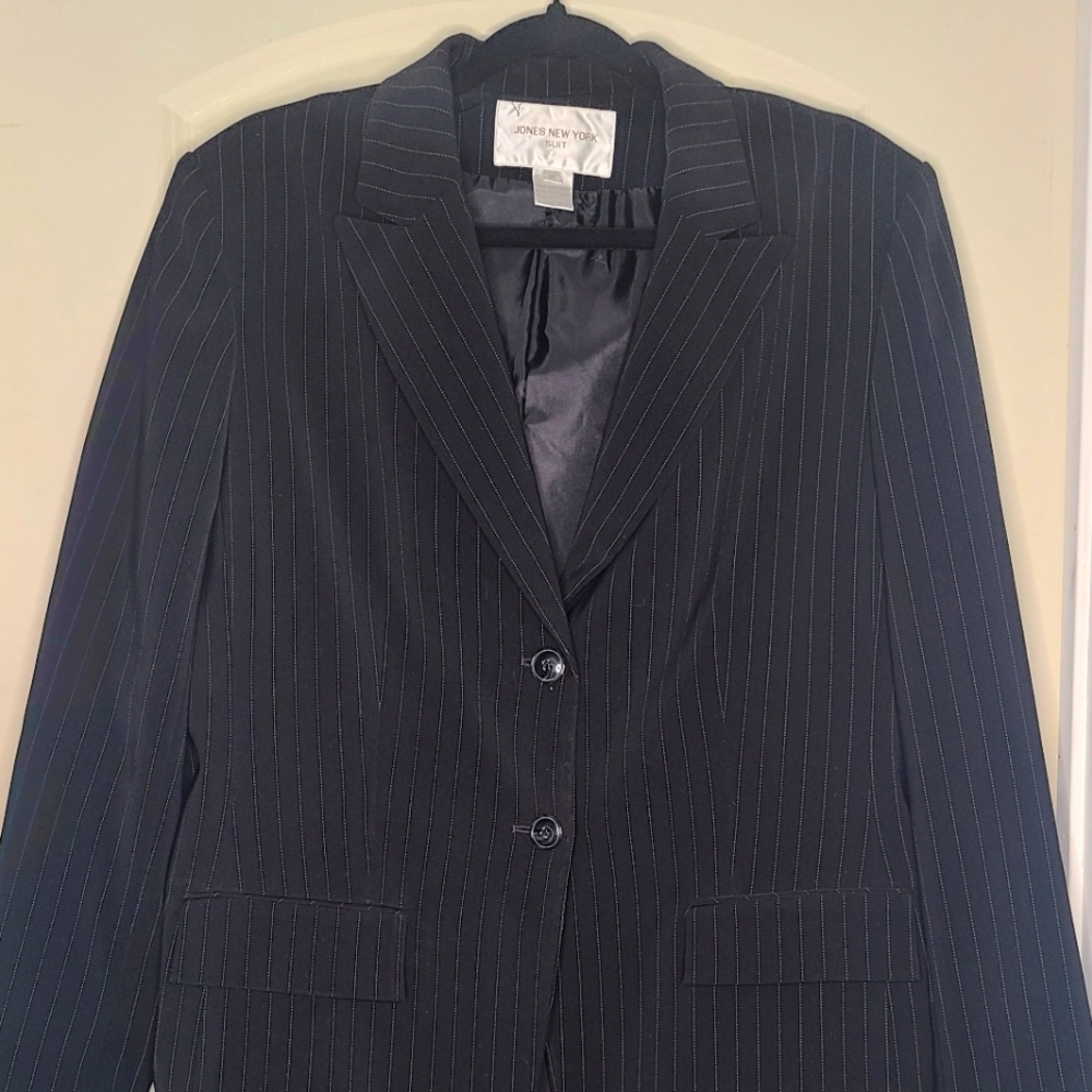 Jones New York pinstripe women's pant suit